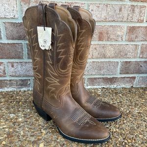 Ariat Women’s Cowboy Boots Size 8.5, Distressed Brown